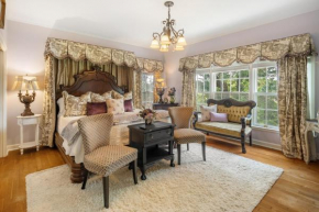 Beland Mansion-Blooming Garden suite!